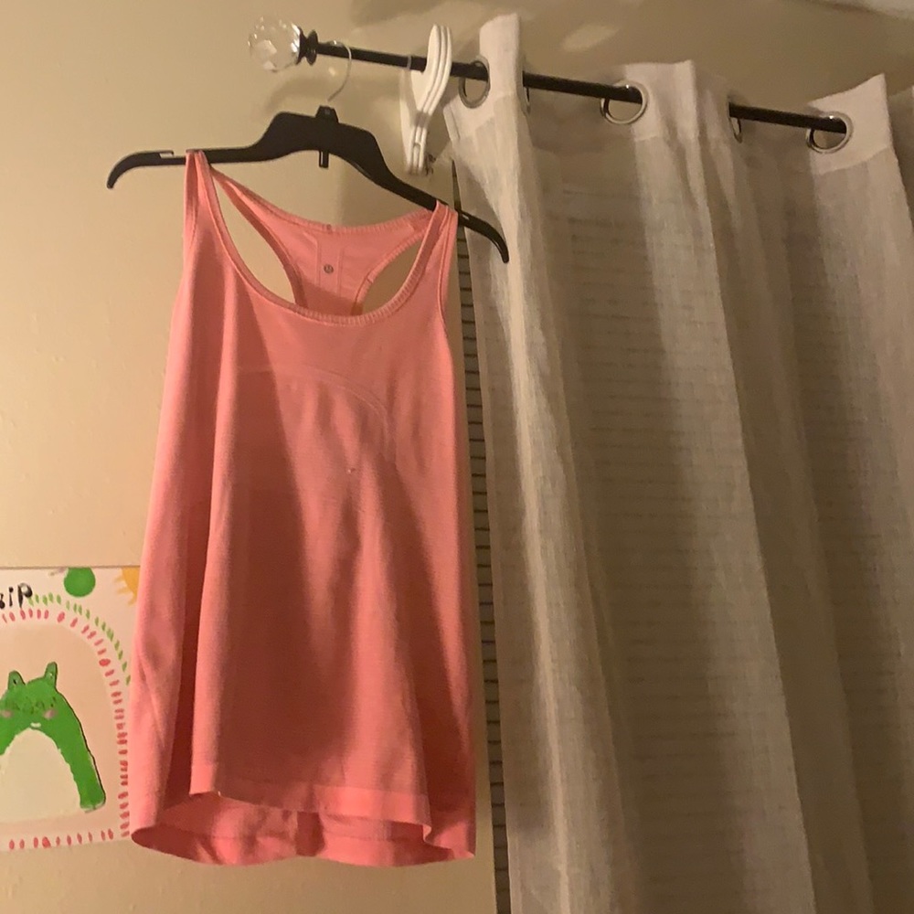 Pink lululemon no sleeves shirt